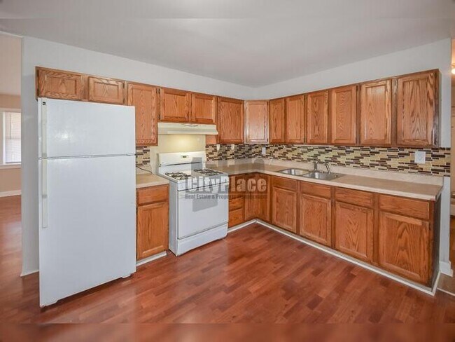 Building Photo - 8850 E Calbert Ct. Indpls, IN 46219