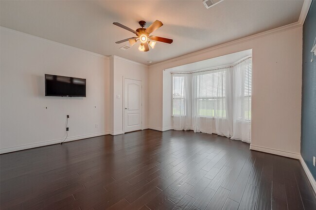 Building Photo - 7710 Eastwood Lake Ln