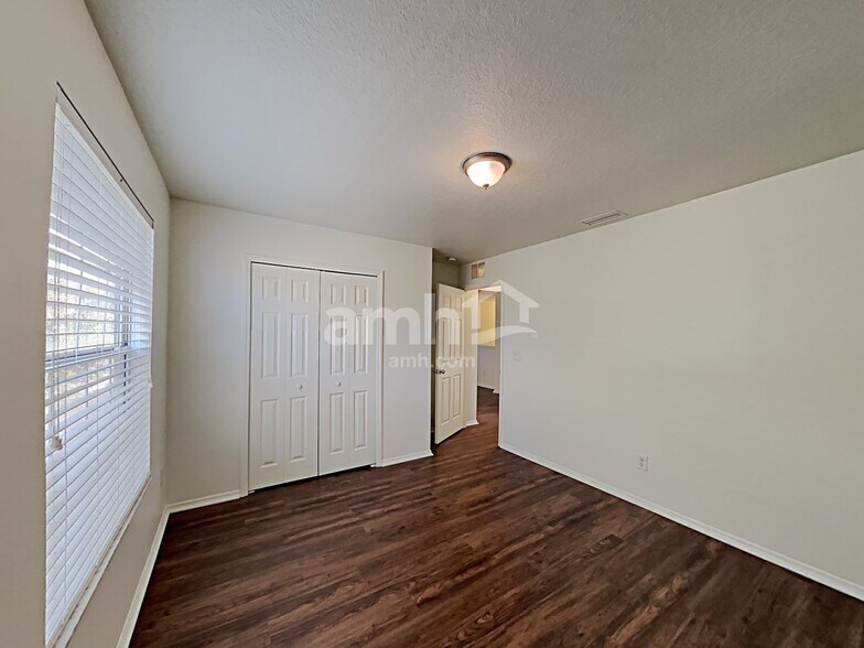 Building Photo - 30908 Temple Stand Ave