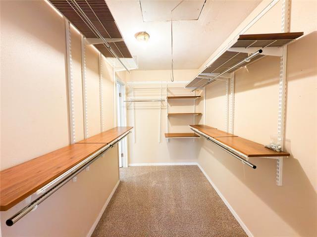 Building Photo - 8636 Strathmore Dr