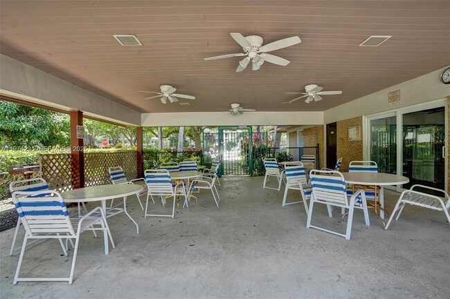 Building Photo - 805 Cypress Blvd