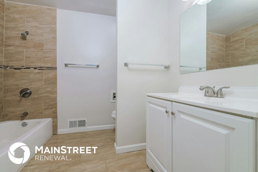 Building Photo - 7809 E 127 Terrace