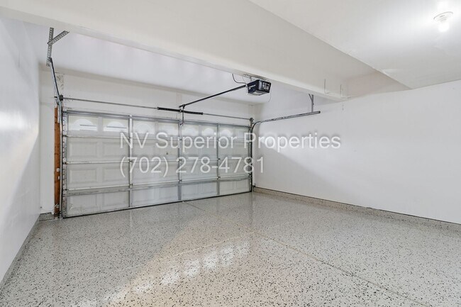 Building Photo - SW!!! 2 Bedroom Condo 1st Floor!! 2 Garage!! Gated!! Community Pool!! Fitness Room!! 2 Primary Be...