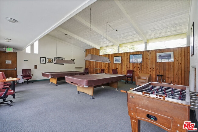 Building Photo - 30473 Mulholland Hwy