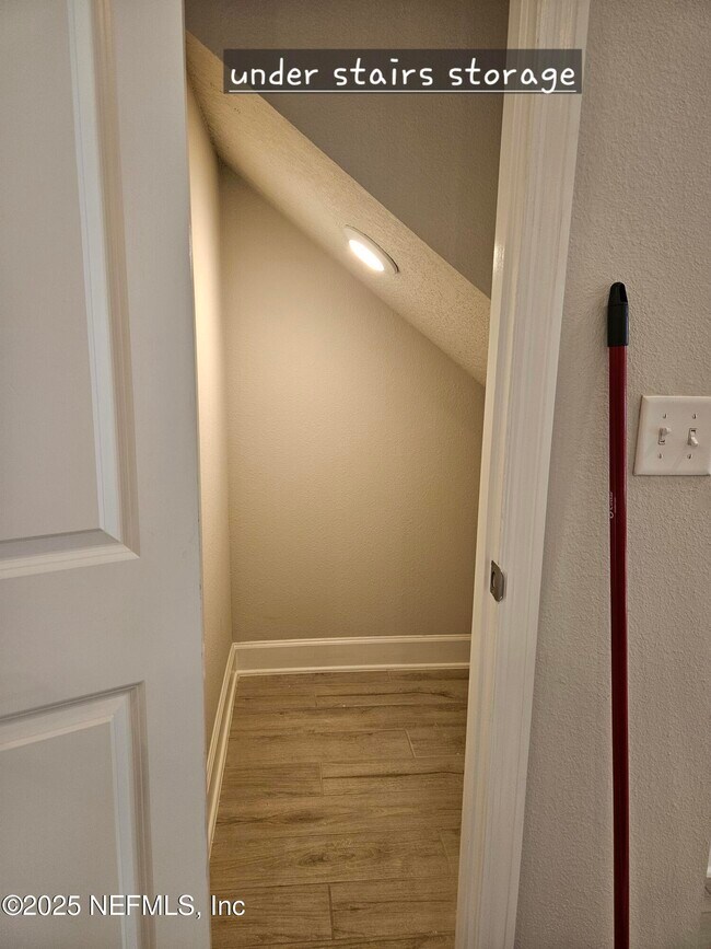 Building Photo - 11340 Breakers Bay Wy