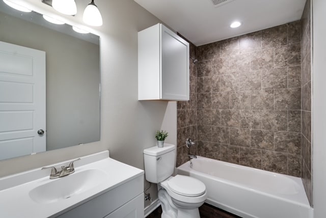 Building Photo - 3425-3425 Brooke Pl