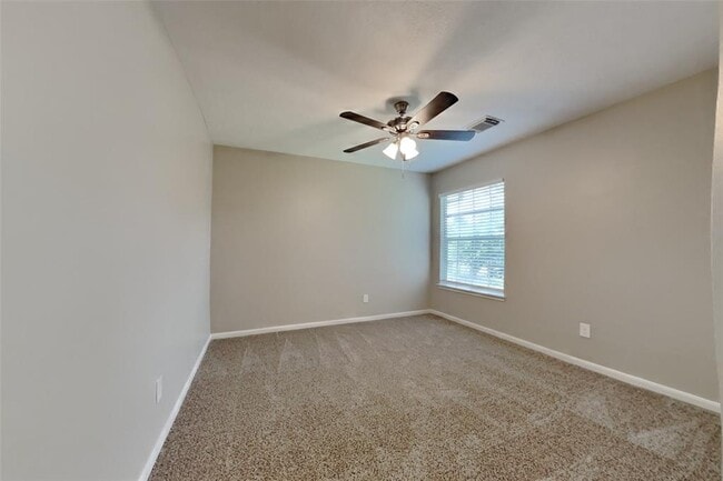Building Photo - 8815 Lawncliff Ln