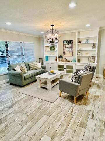 Building Photo - 115 NE 18th St