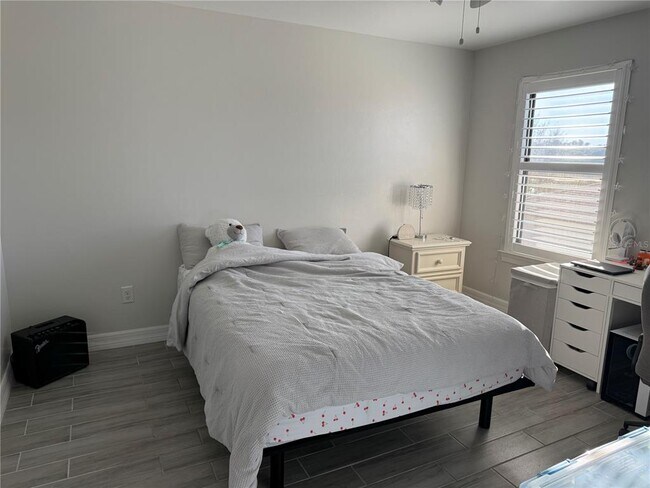 Building Photo - 2599 Marton Oak Blvd