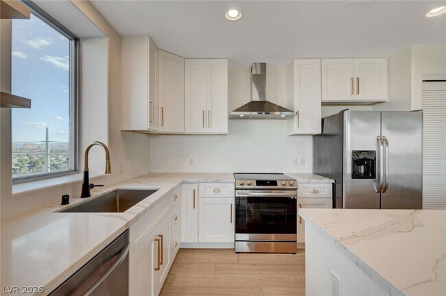 Building Photo - 8255 S Las Vegas Blvd