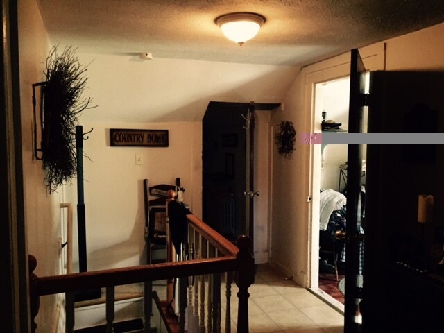 Building Photo - 94 N Maple St