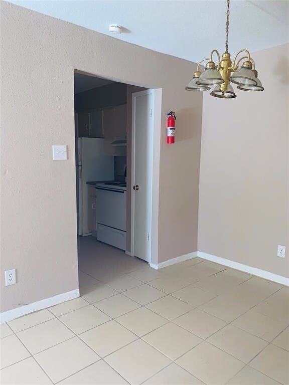 Building Photo - 1 bd condo downstairs