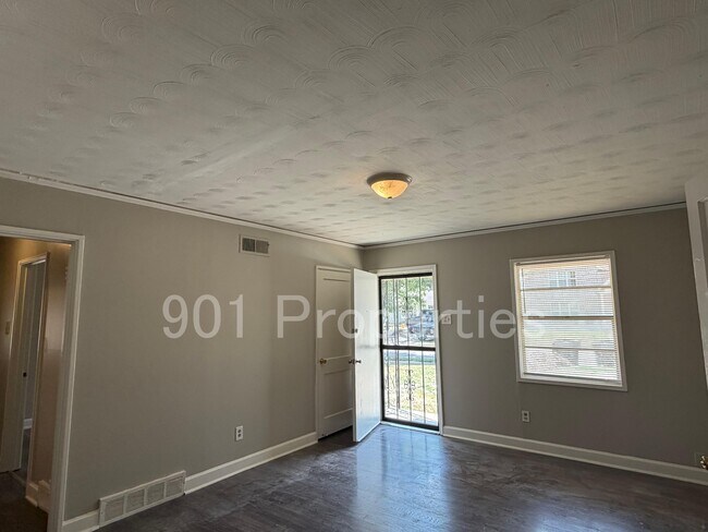 Building Photo - 1830 Eldorado St