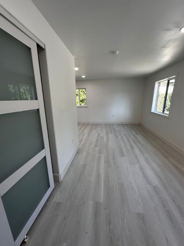 Building Photo - 3033 Northrop Ave