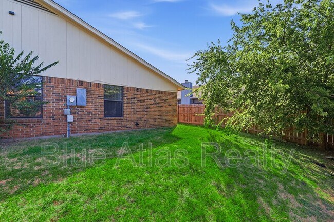 Building Photo - 2747 Countryside Ln