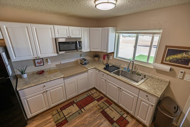 Building Photo - 26986 E Florence-Kelvin Hwy