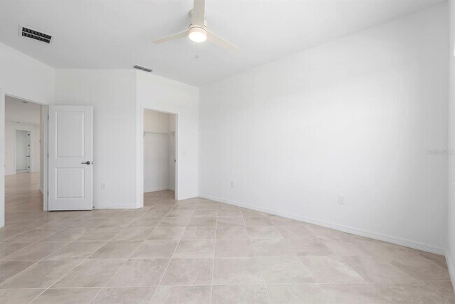 Building Photo - 15182 Bluffton Ln