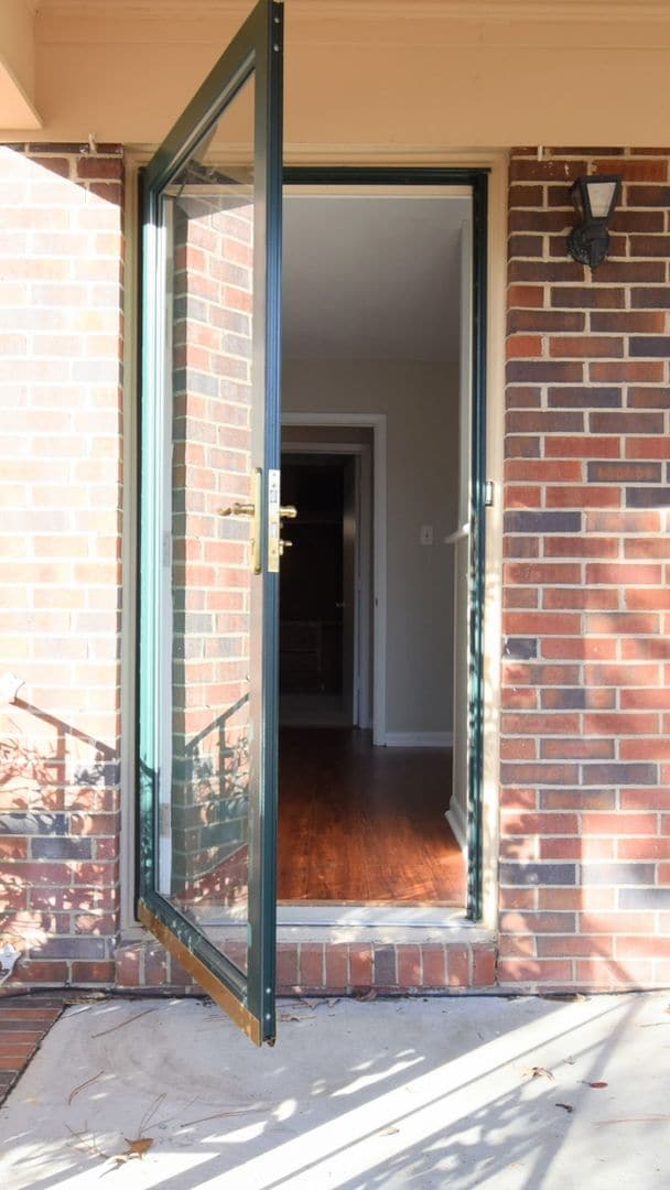 Building Photo - 5325 Trampas Ct