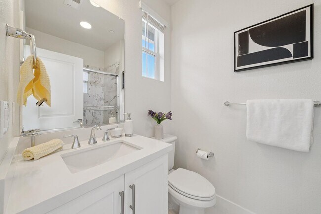Building Photo - Modern 2021 Townhome | 3BD | EV Charger | Near Google & Downtown Mountain View