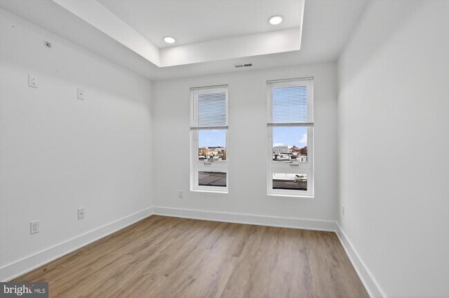 Building Photo - 2331 E York St