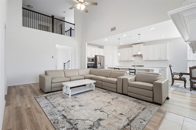 Building Photo - 2333 Bellatrix Dr