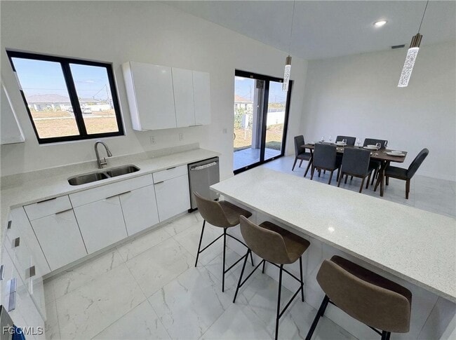 Building Photo - 4105 NW 38th Terrace