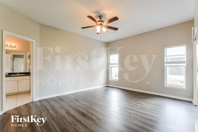 Building Photo - 3148 Regal Darner Dr