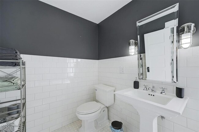 Building Photo - 2627 Geronimo Trail