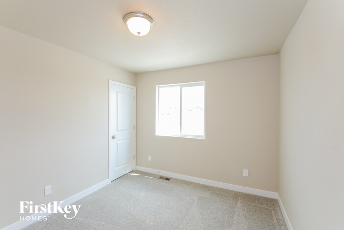 Building Photo - 10360 Horton Dr