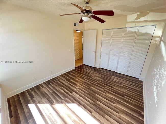 Building Photo - 1501 Windorah Way