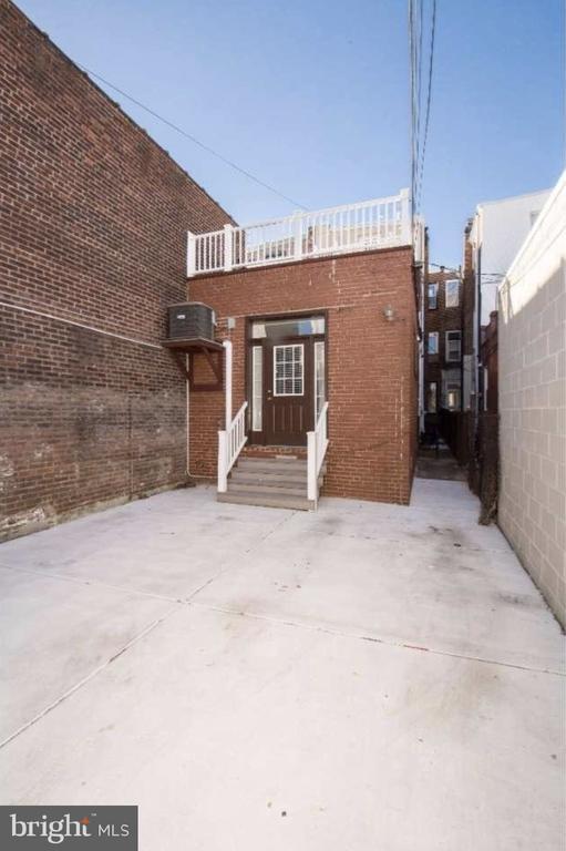 Building Photo - 1413 S Broad St