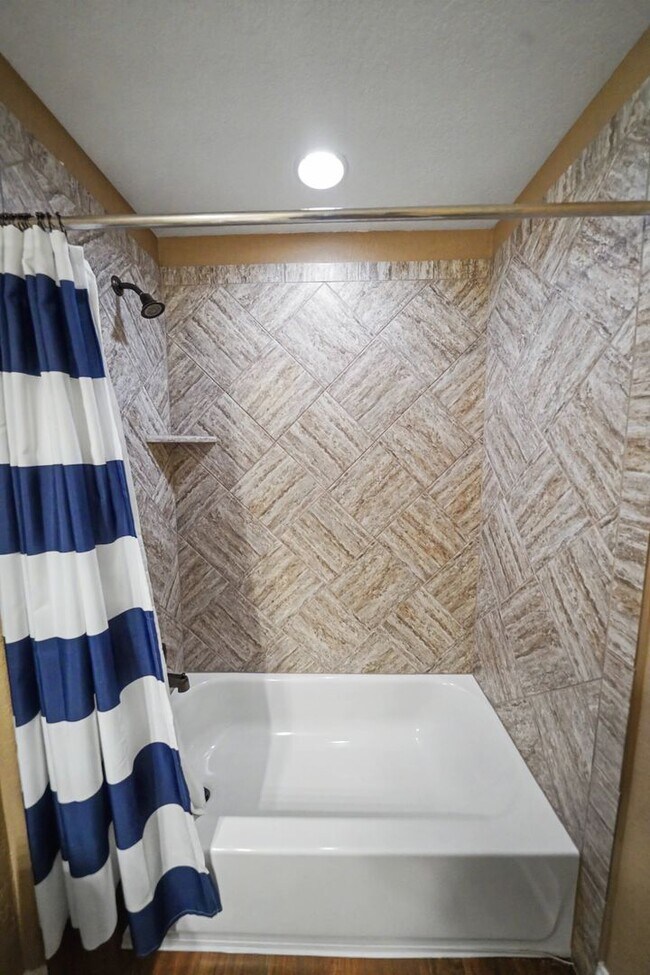 Building Photo - Exquisite 3-bedroom, 2.5-bathroom off 1604 and Culebra Road - Realtor Commission: $500