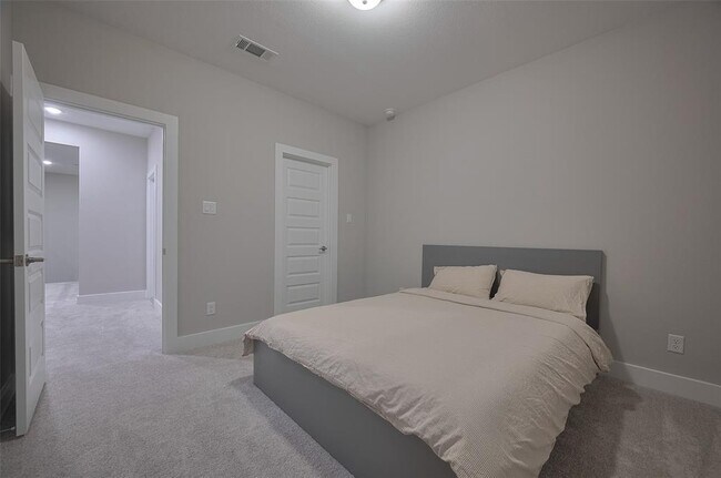 Building Photo - 26918 Arethusa Ct