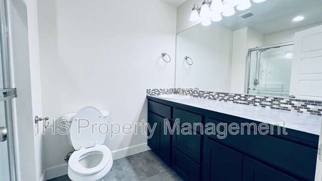 Building Photo - 9801 Silverbright Dr