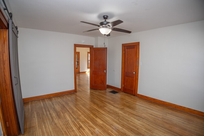 Building Photo - 5410 Simpson St