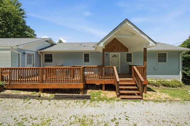 Building Photo - 1114 Buzzard Roost Rd