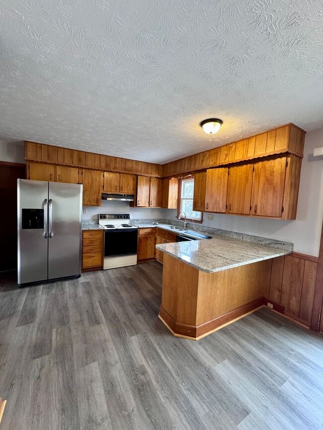 Building Photo - Duplex for Rent in Dayton