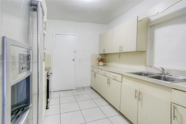 Building Photo - 3001 NW 102nd St