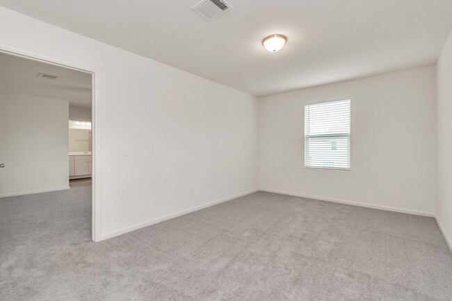 Building Photo - 7810 Hightree Dr
