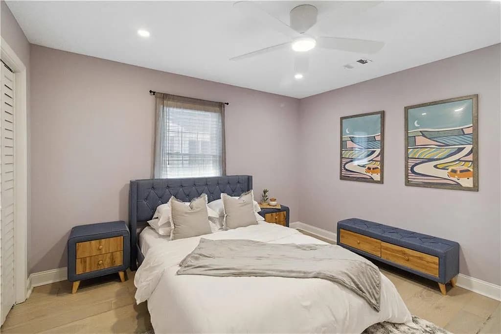Building Photo - Room in Single Family Home on Glenwhite Dr