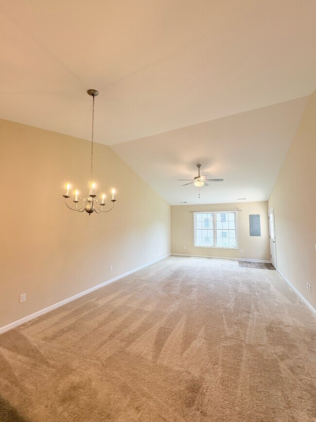 Building Photo - 9 Jackmia Way