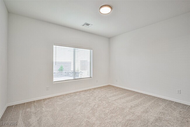 Building Photo - 7412 Legacy Pt St