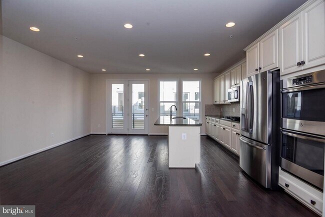 Building Photo - 4939 Trail Vista Ln