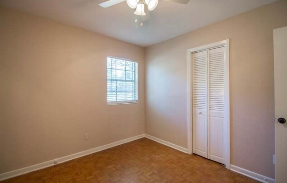 Building Photo - 1136 Carissa Dr