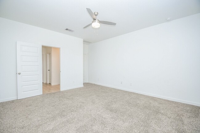 Building Photo - 30030 Gallatin River Ln