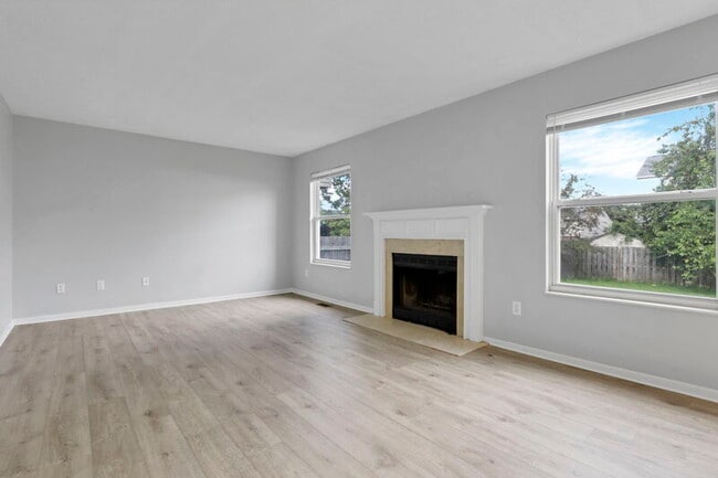 Building Photo - 3112 Fabyan Dr