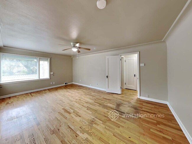 Building Photo - 6423 100th St SW