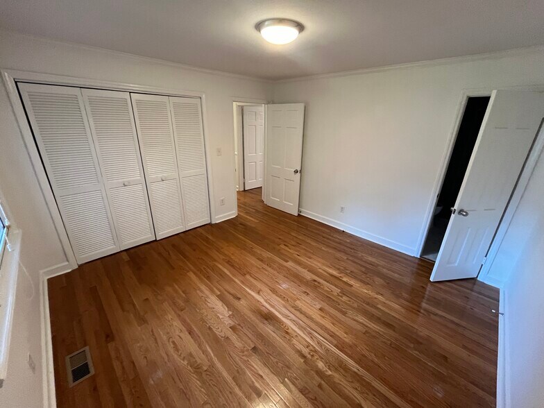 Building Photo - 4219 Water Oak Rd