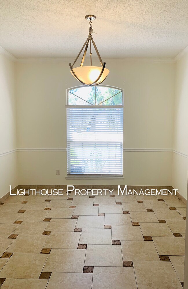 Building Photo - Pristine 3/2 in University Park!  Won't Last Long!