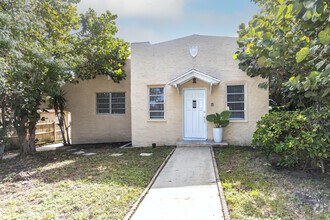 Building Photo - 830 37th St